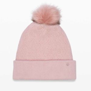 Lululemon Sherpa Weave Pom Beanie